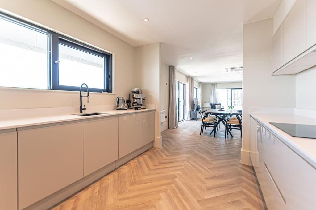 Penthouse River View! Wow Liverpool Zewnętrze zdjęcie